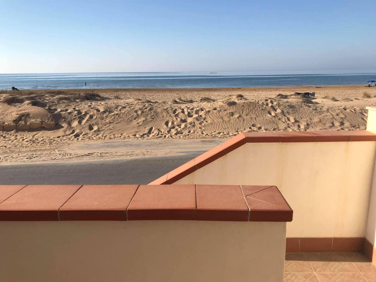 Frontemare Apartment Tre Fontane Bagian luar foto