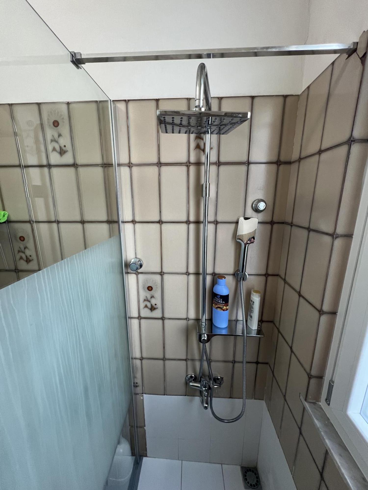 Frontemare Apartment Tre Fontane Bagian luar foto